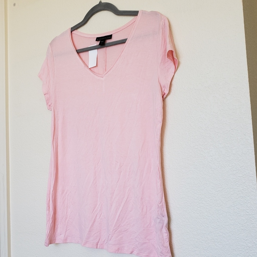 Soft pink V-neck tee